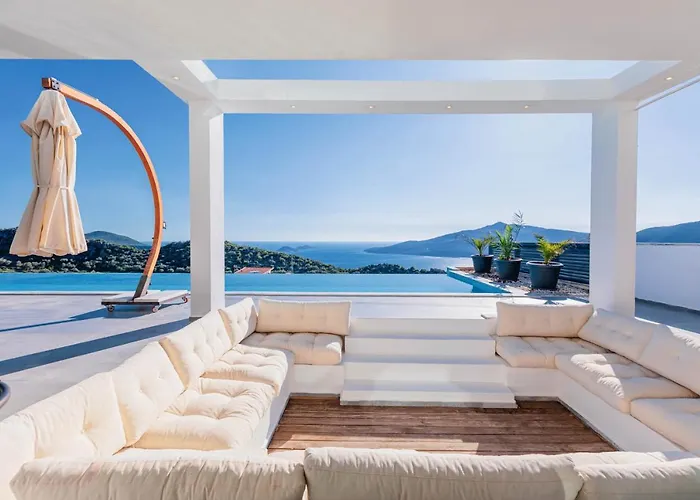 Luxury For 8 With 20m Large Infinity Pool In Kalkan Villa