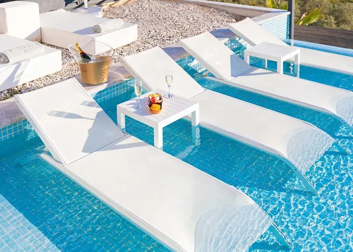 Villa Luxury For 8 With 20m Large Infinity Pool In Kalkan Kaş