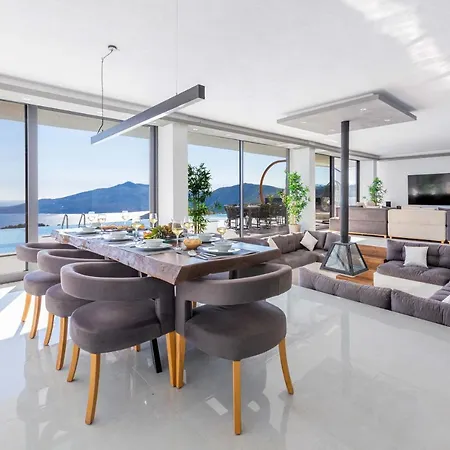 Luxury For 8 With 20m Large Infinity Pool In Kalkan 别墅