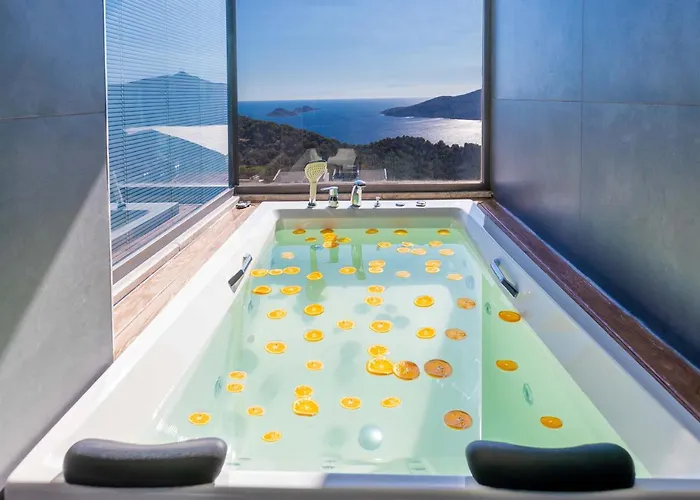 Luxury For 8 With 20m Large Infinity Pool In Kalkan * 卡斯