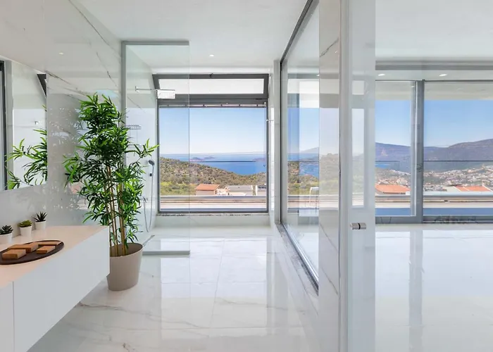 Luxury For 8 With 20m Large Infinity Pool In Kalkan 别墅